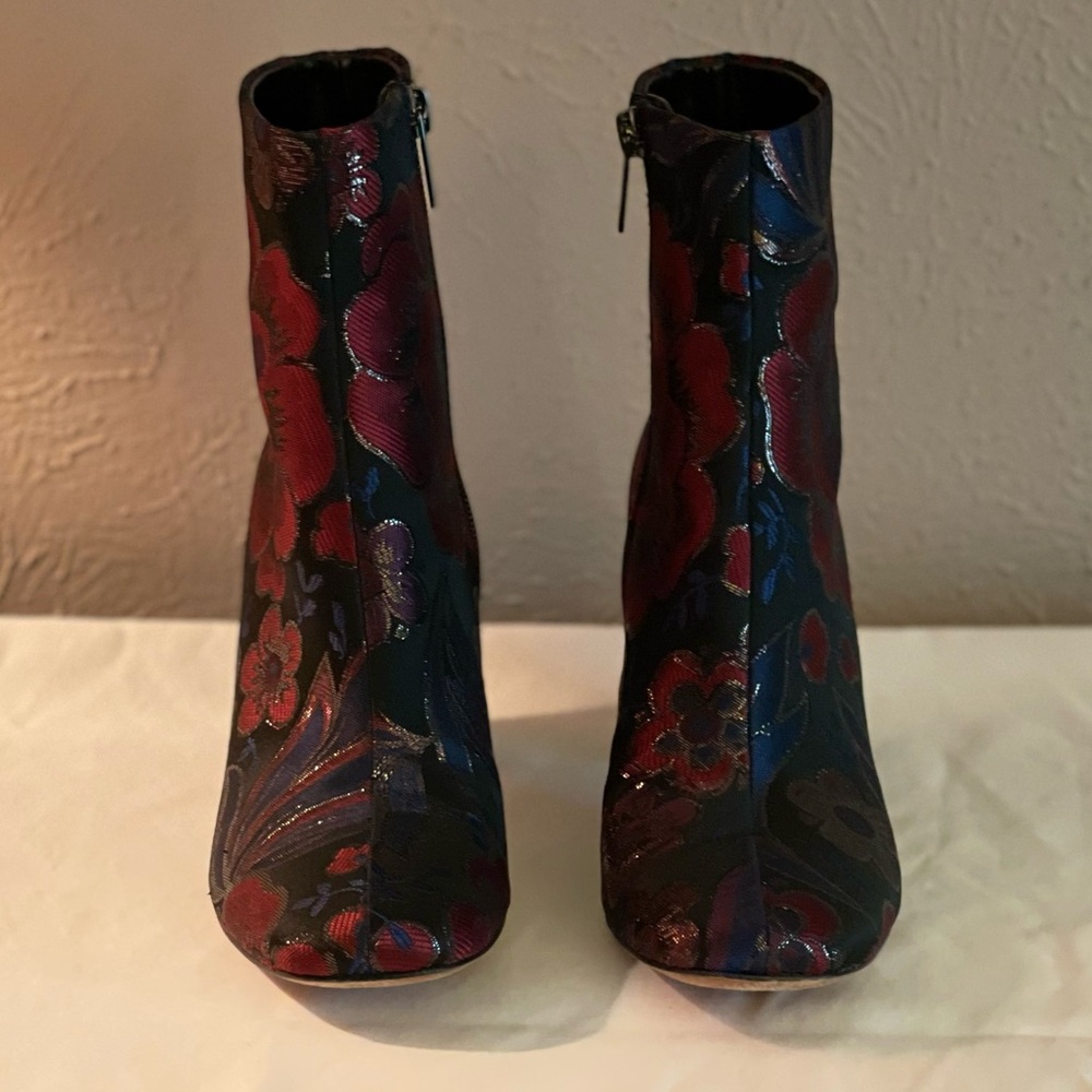 Marc Fisher Grazie Booties - Size 5.5 - image 5